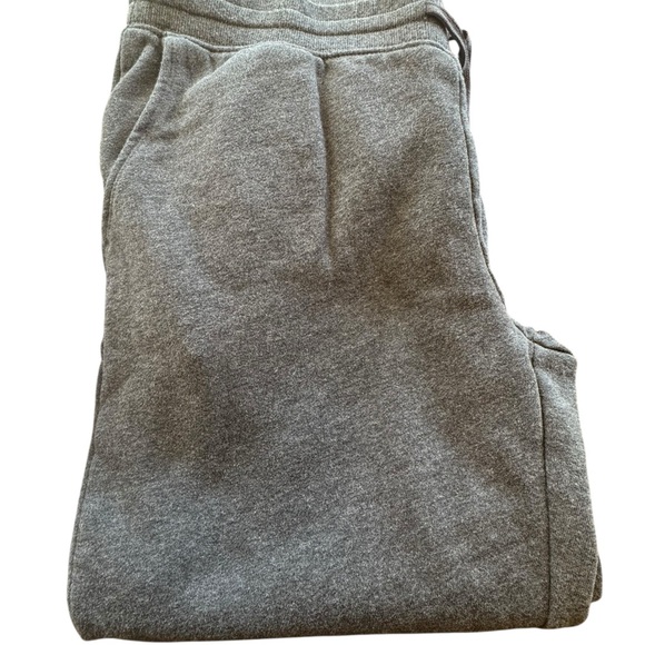 Amazon‎ Essentials Gray Sweatpants Comfortable Casual Wear - Picture 3 of 9